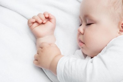 Bebeklerde Uyku Düzeninin 5 Faydası