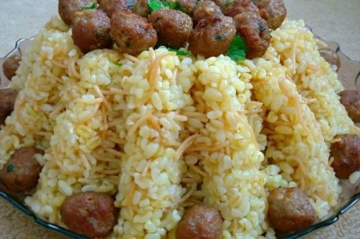 Misket Köfteli Şehriyeli Bulgur Pilavı