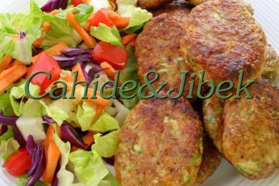 Sebzeli Tavuk Köfte